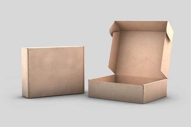 Cajas troqueladas de cartón personalizadas con diseño estructural y acabado de marca — Kartonage